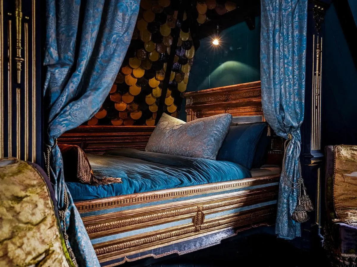 Bed & Breakfast Private And Chique Salon De Franz - With Large Terrace Bed and Breakfast Amsterdam
