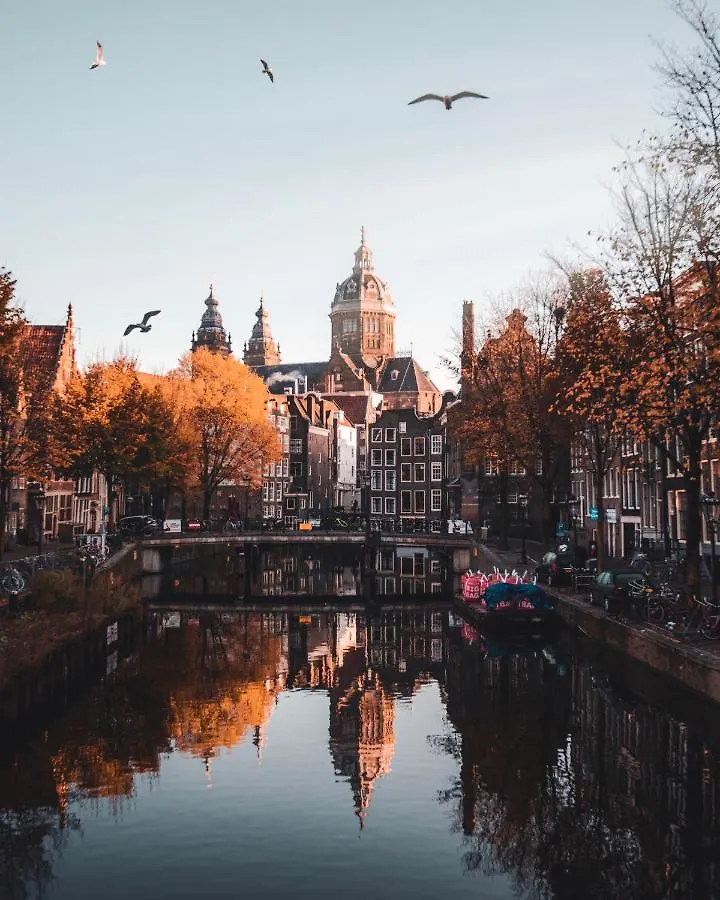Bed and Breakfast Private And Chique Salon De Franz - With Large Terrace Amsterdam 0*,  Niederlande
