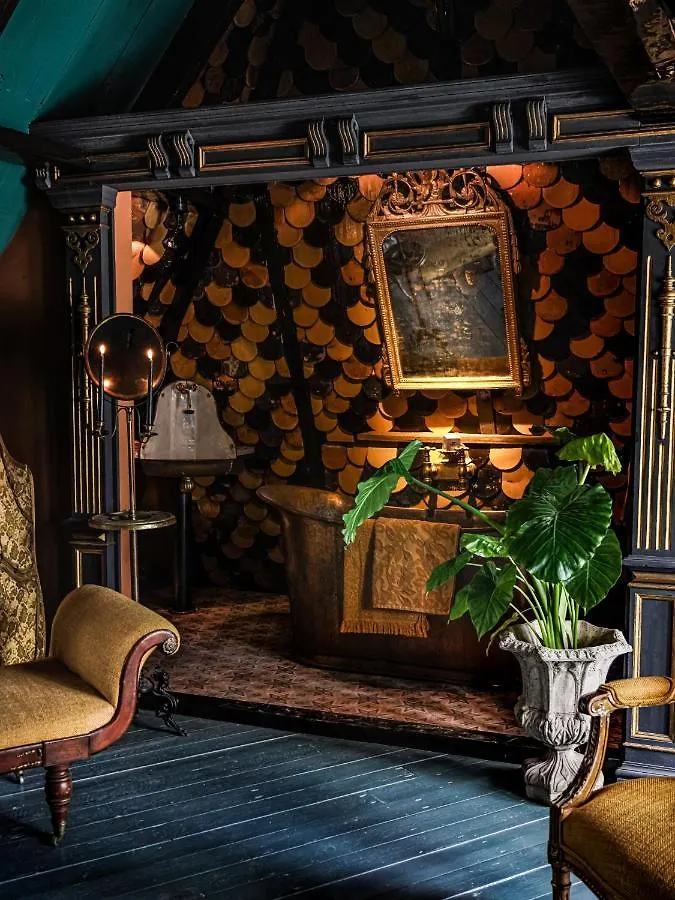 Bed and Breakfast Private And Chique Salon De Franz - With Large Terrace Amsterdam